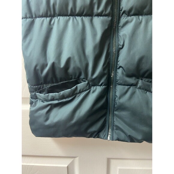 Old Navy Boys Puffer Vest Size XL 14-16 Green Tan Sleeveless Warm Full Zip - Picture 3 of 9